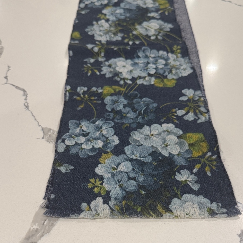 Gucci Blue Floral Scarf with Gray Monogram - Picture 2 of 4